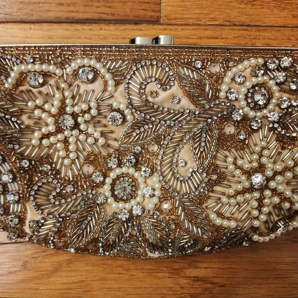 Glint / Nordstrom Champagne Pearl & Crystal Clutch w/ Shoulder Chain - Picture 4 of 7